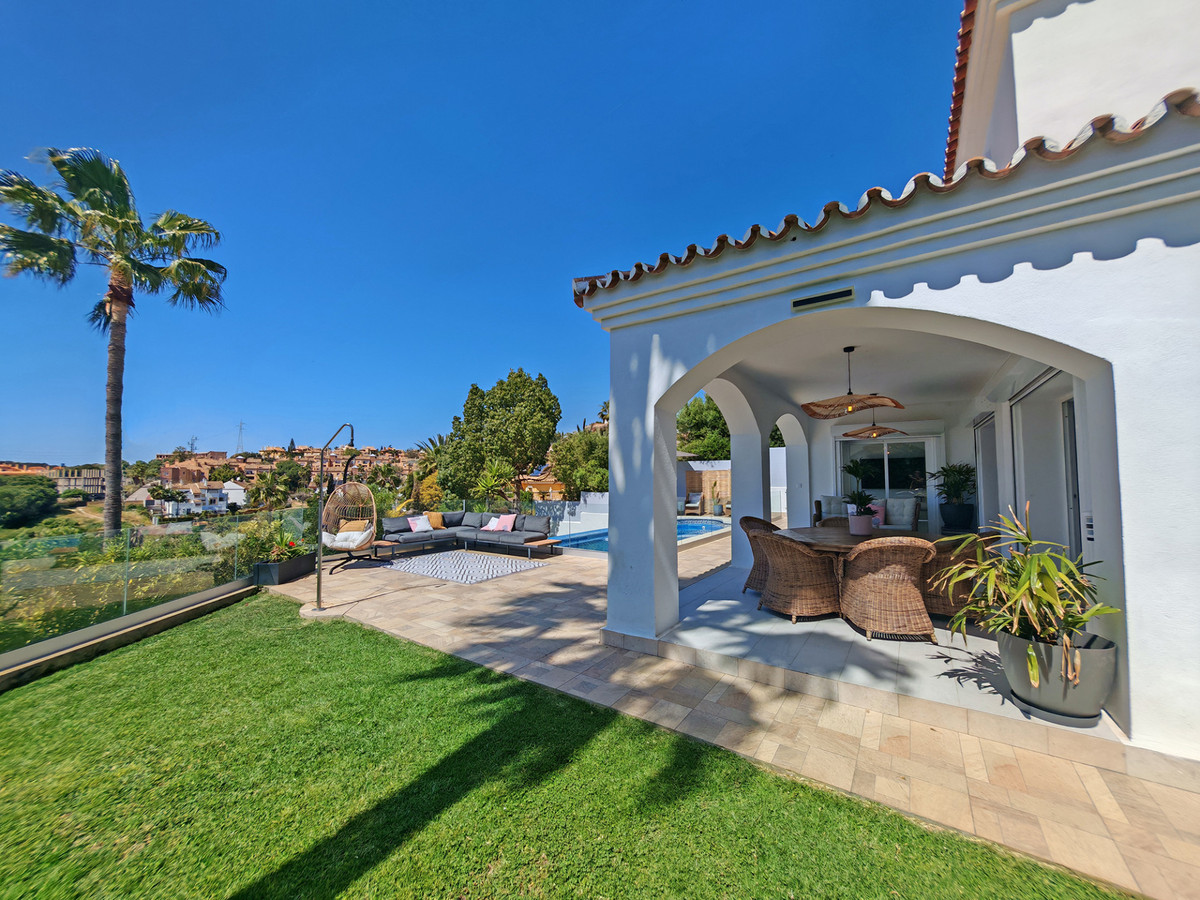 DP-12-R5352697-23 Villa for sale in Riviera del Sol