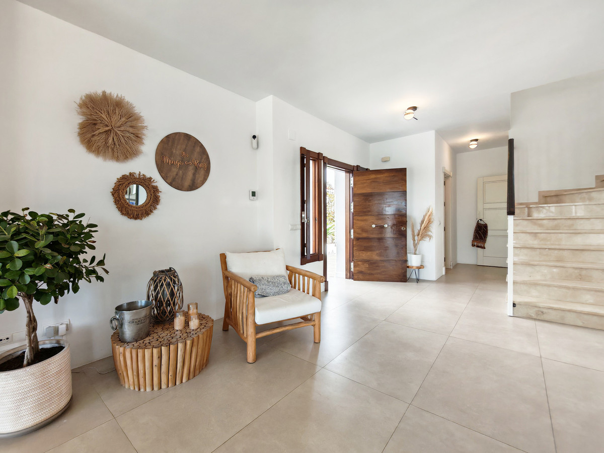 DP-12-R5352697-5 Villa for sale in Riviera del Sol