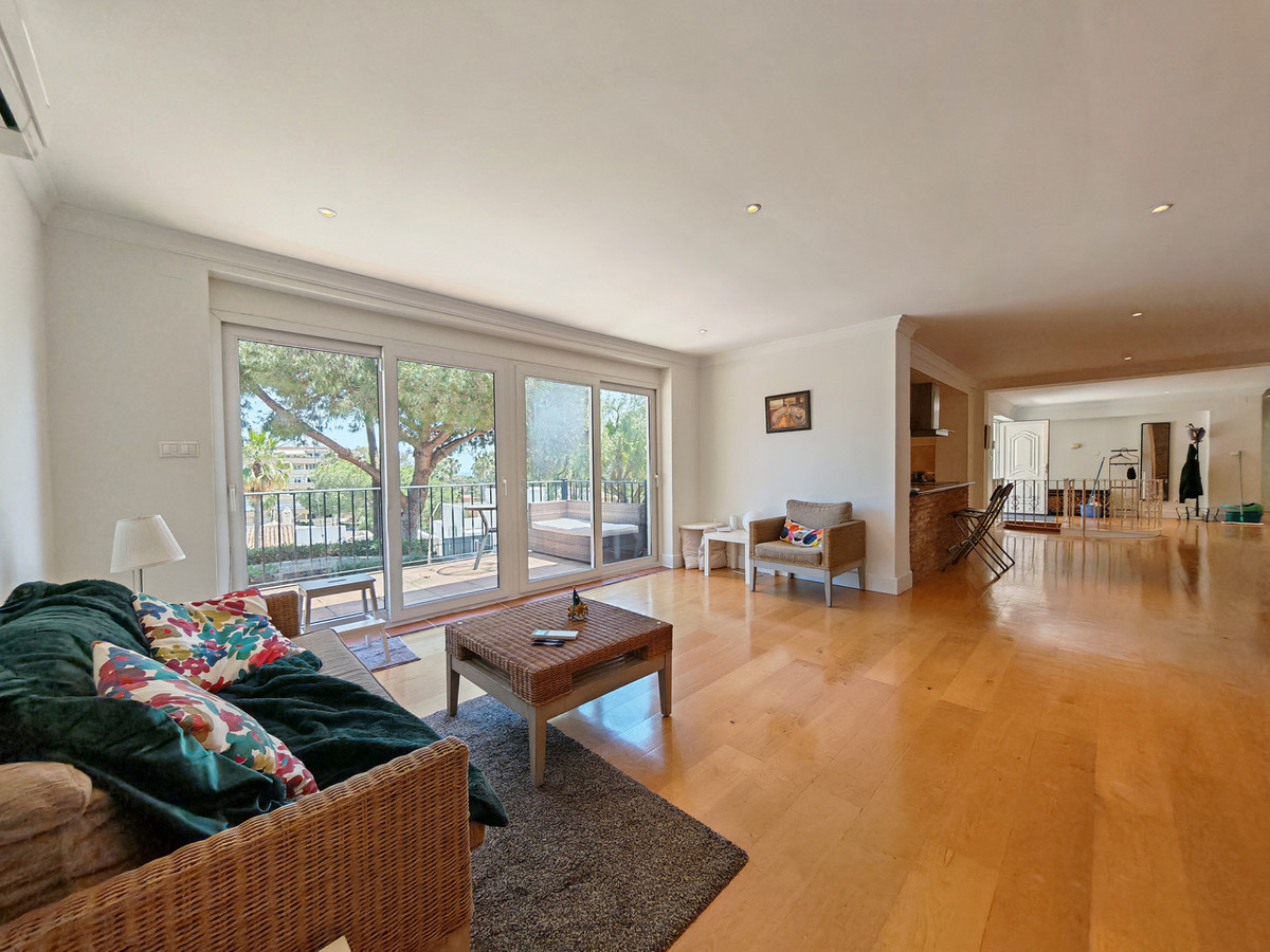 Villa for sale in Marbesa