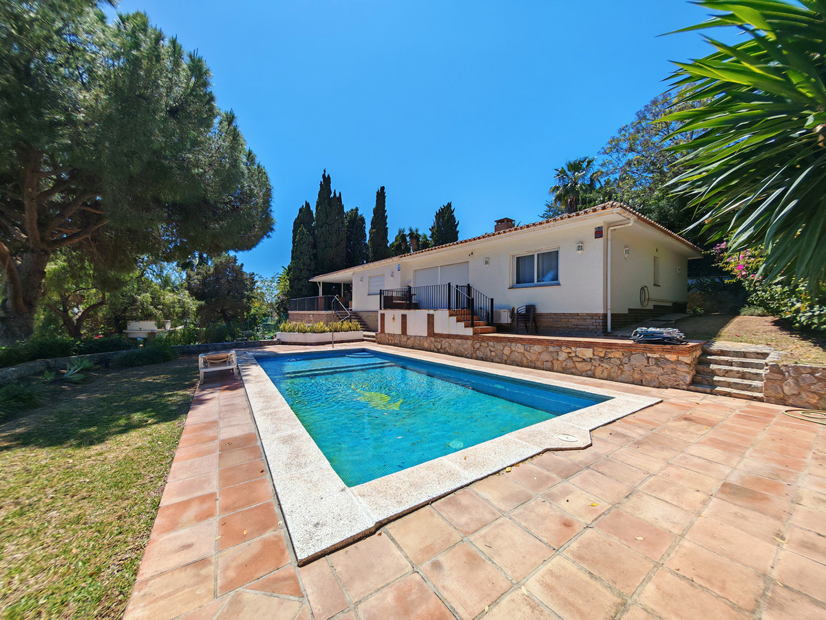 Villa for sale in Marbesa