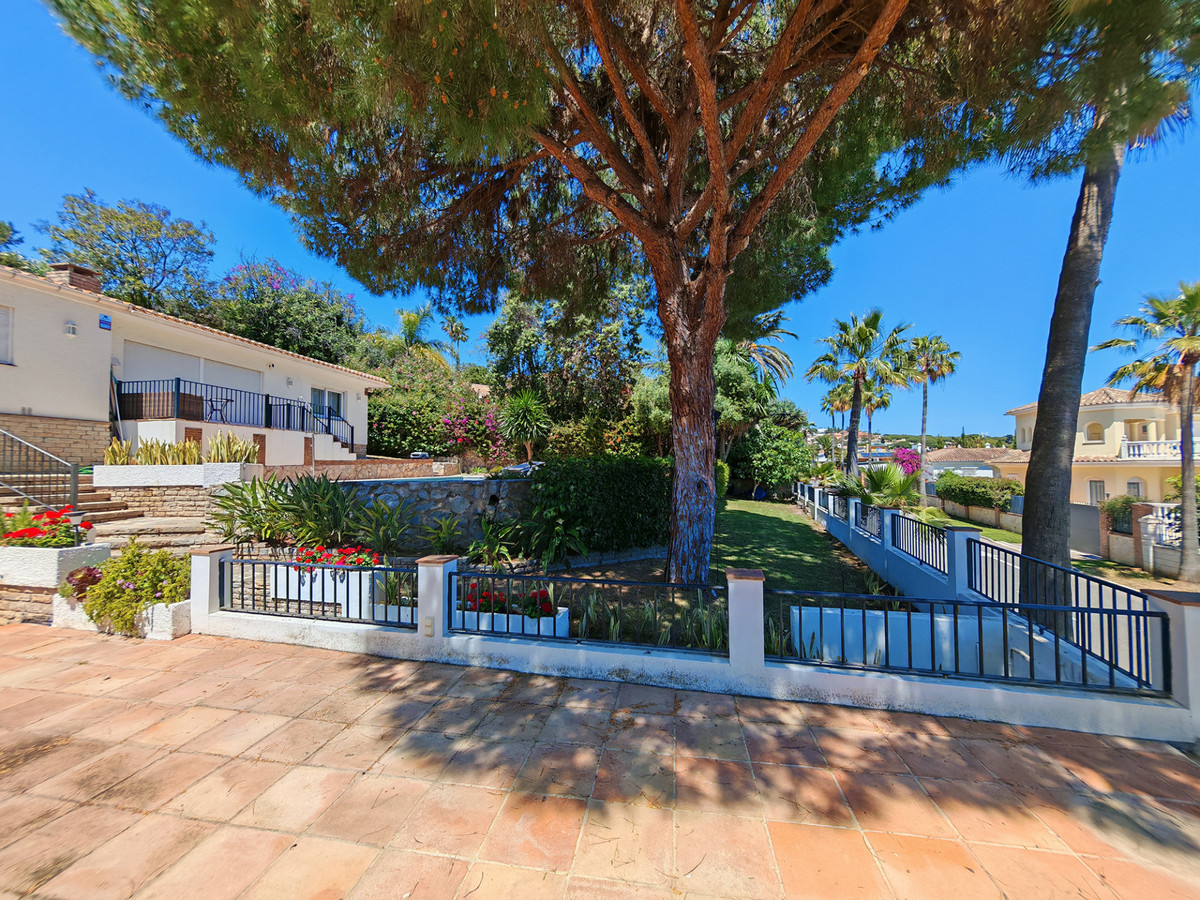 Villa for sale in Marbesa