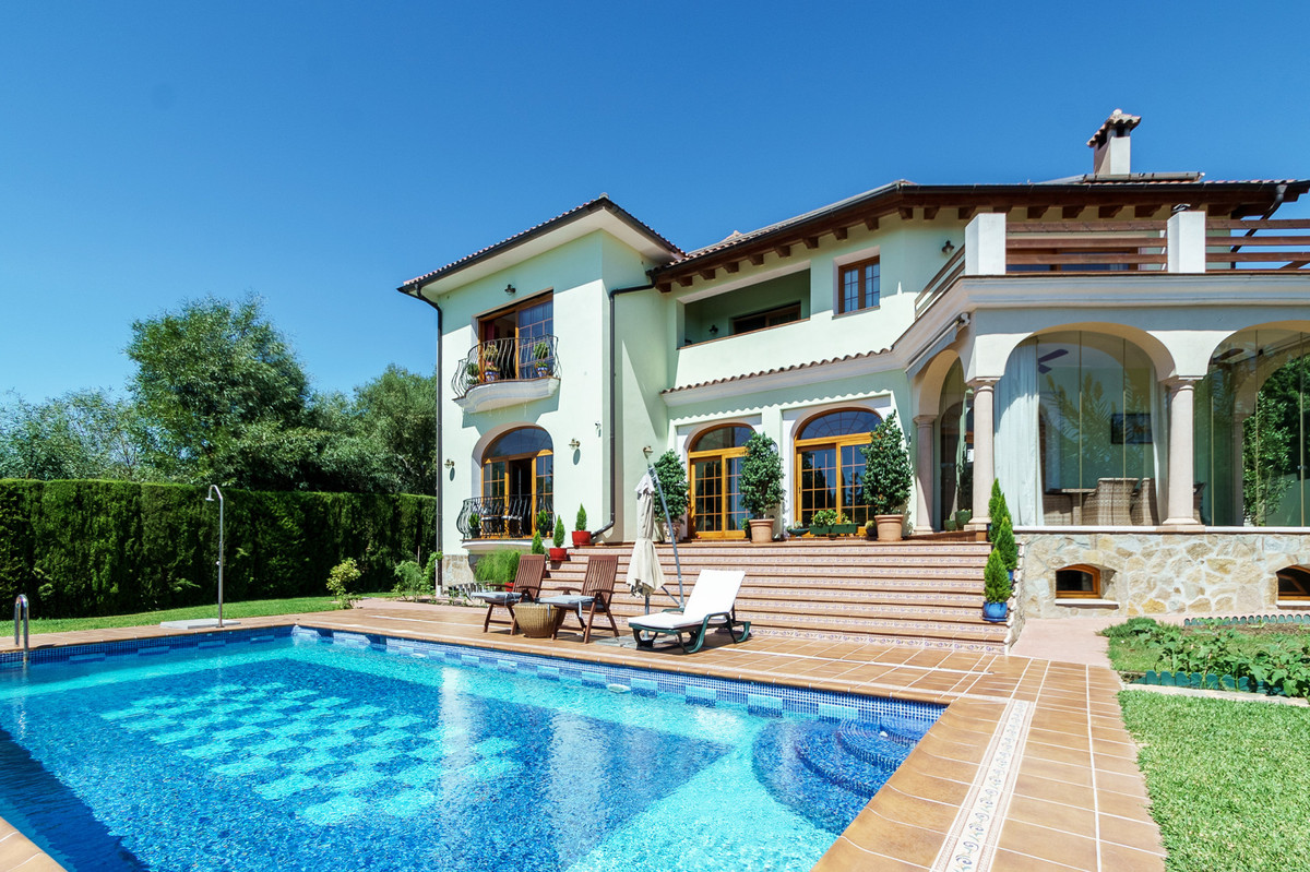 Villa for sale in El Rosario