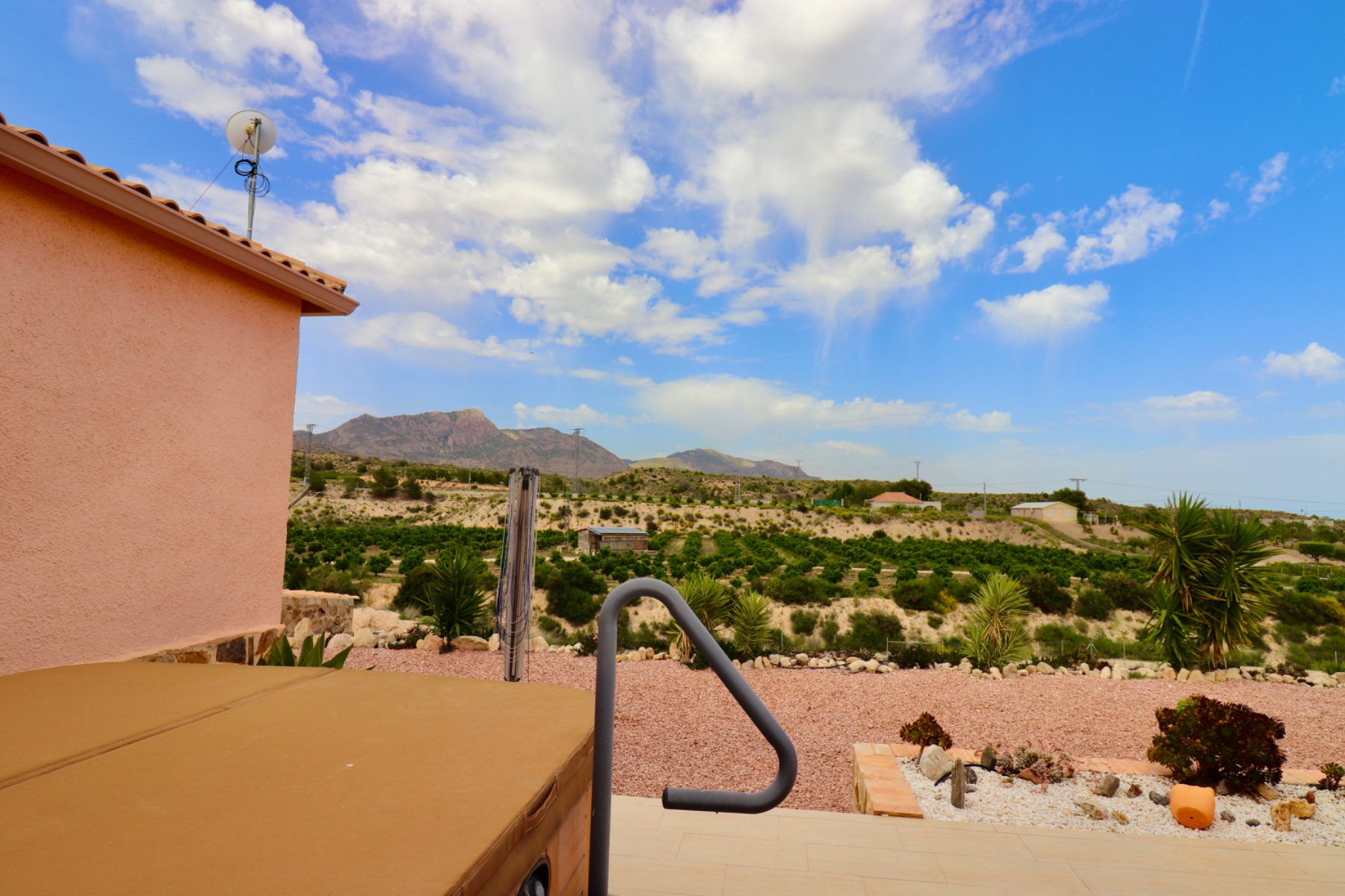DP-13-PCE-1455-21 Finca for sale in Albatera
