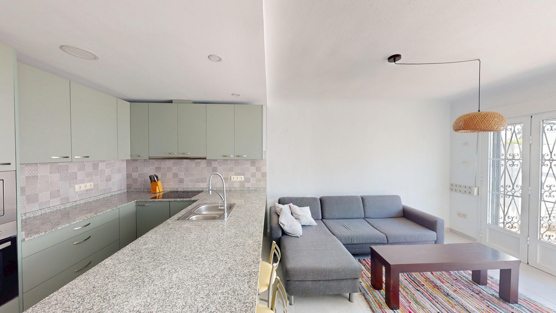 Apartment for sale in Caleta de Vélez