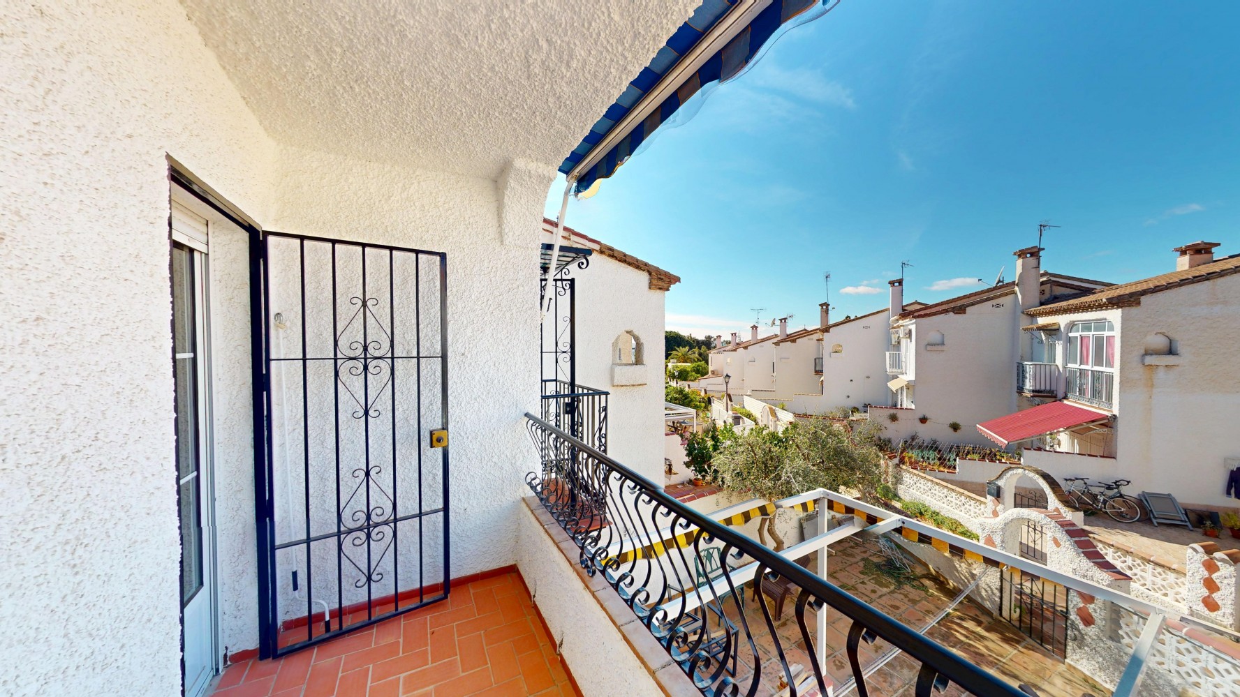 Apartment for sale in Caleta de Vélez