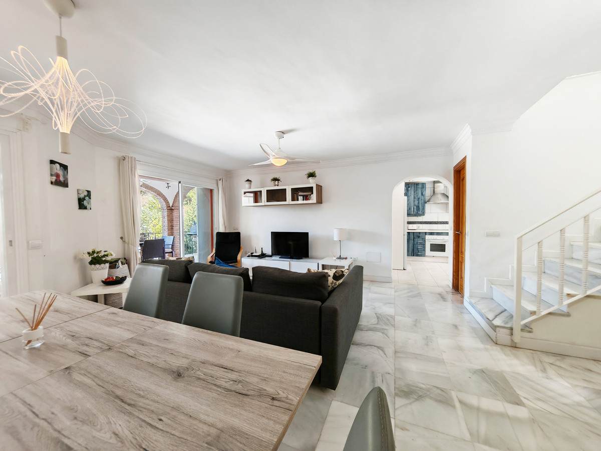 Townhouse for sale in Calahonda