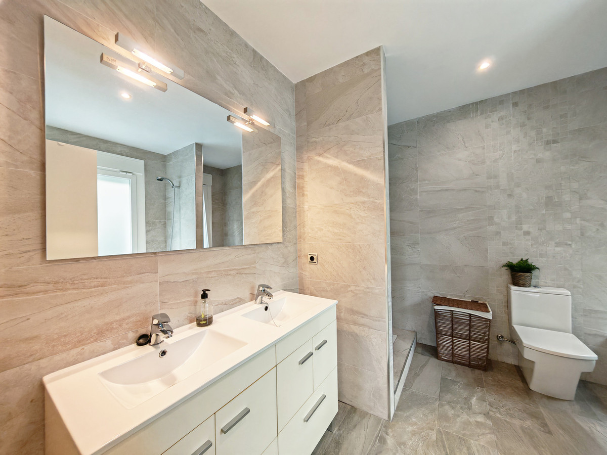 DP-12-R5362975-19 Semi-Detached for sale in Riviera del Sol