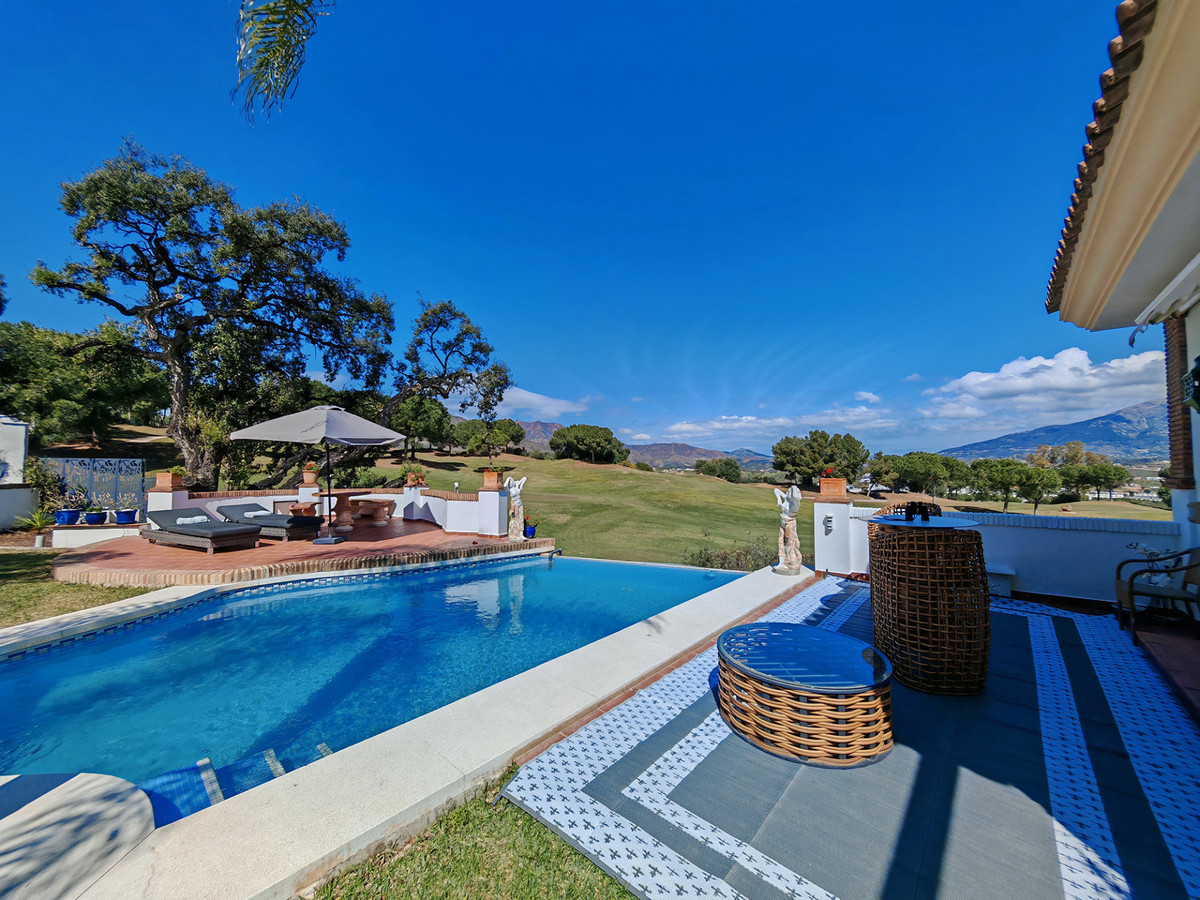 Villa for sale in La Cala Golf