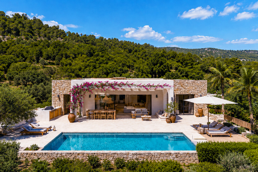 Ibiza-style villas for sale on the Costa Blanca
