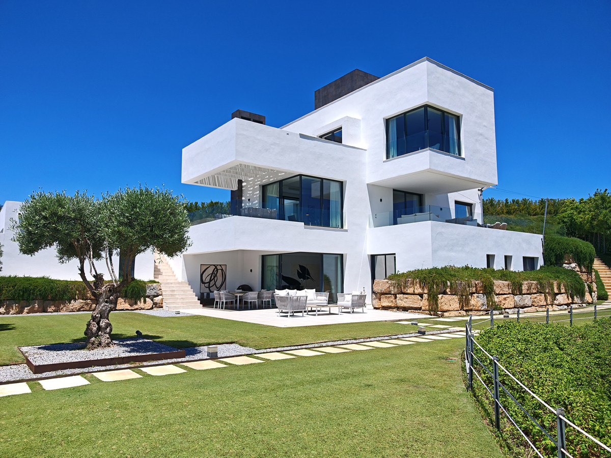 Villa for sale in Benahavís