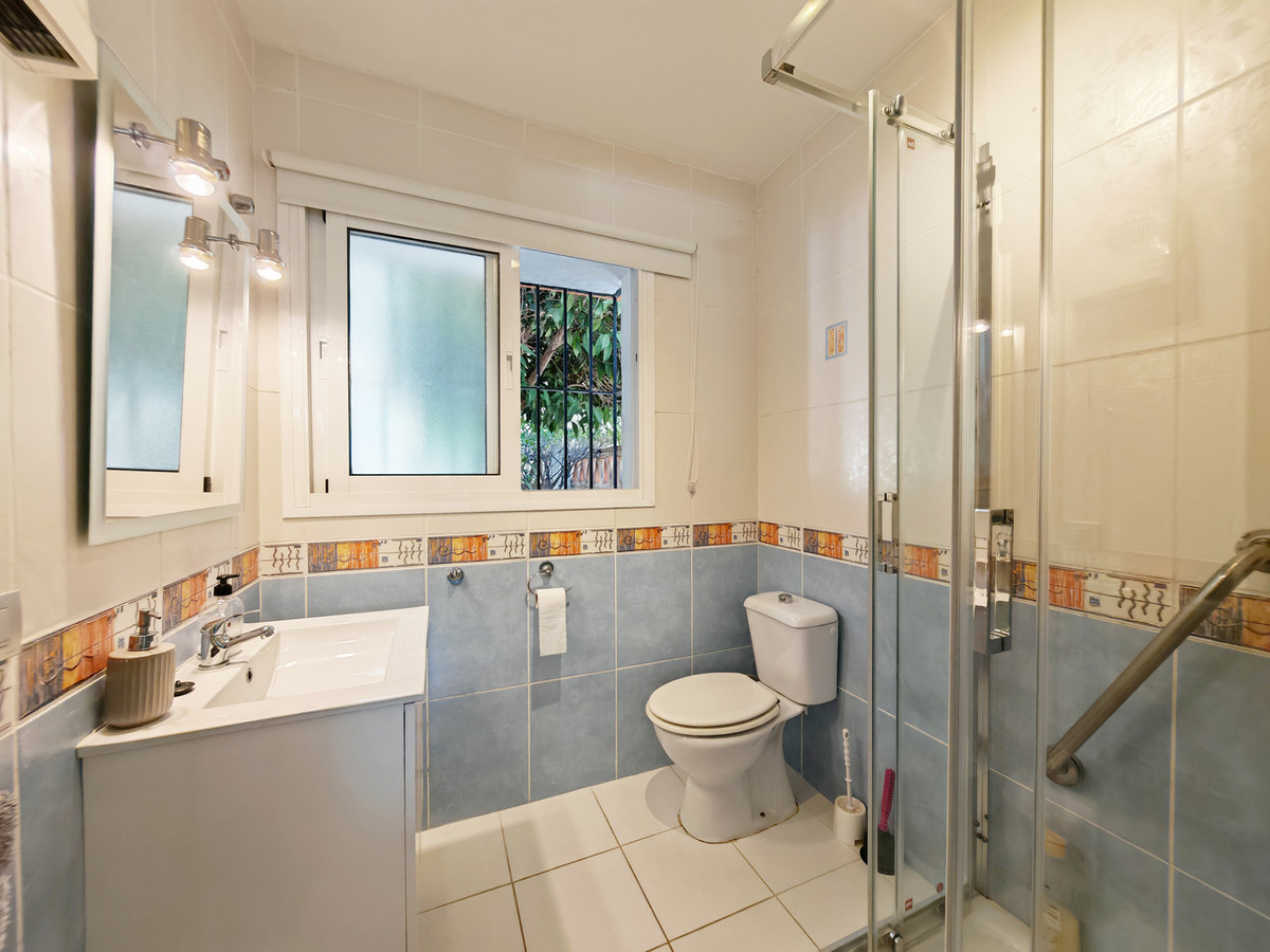Townhouse for sale in Calahonda