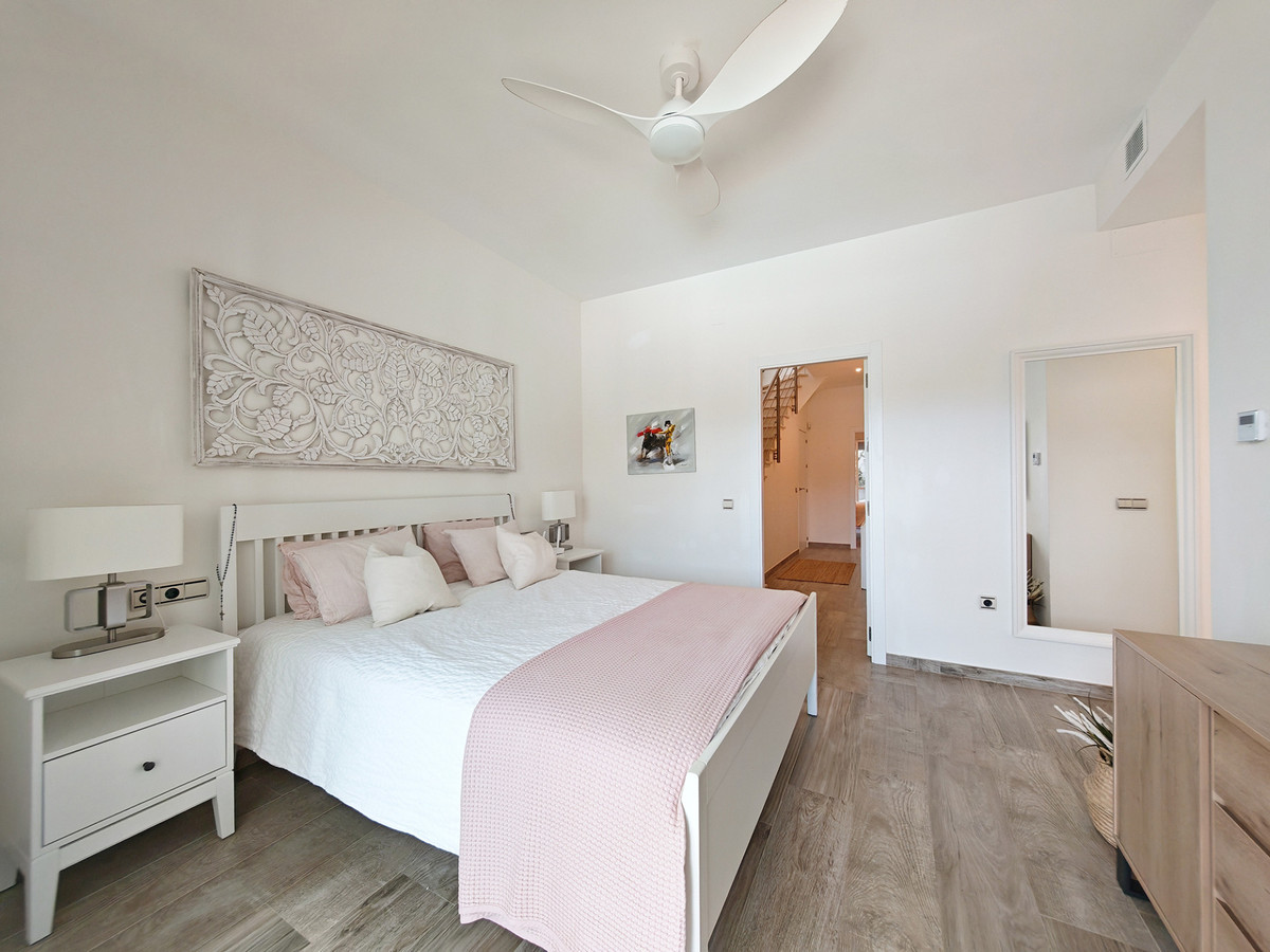 DP-12-R5362975-16 Semi-Detached for sale in Riviera del Sol