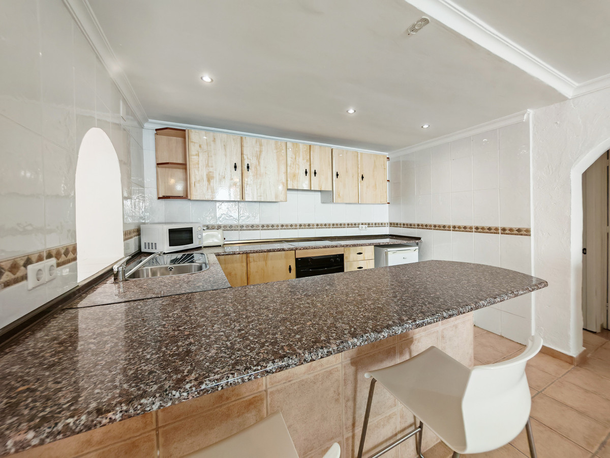 Townhouse for sale in Calahonda