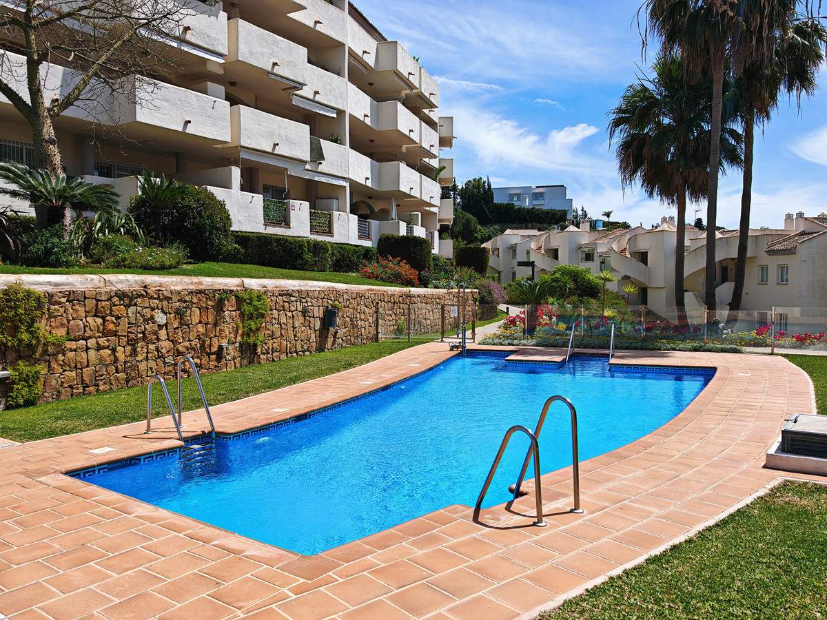Apartment for sale in Elviria