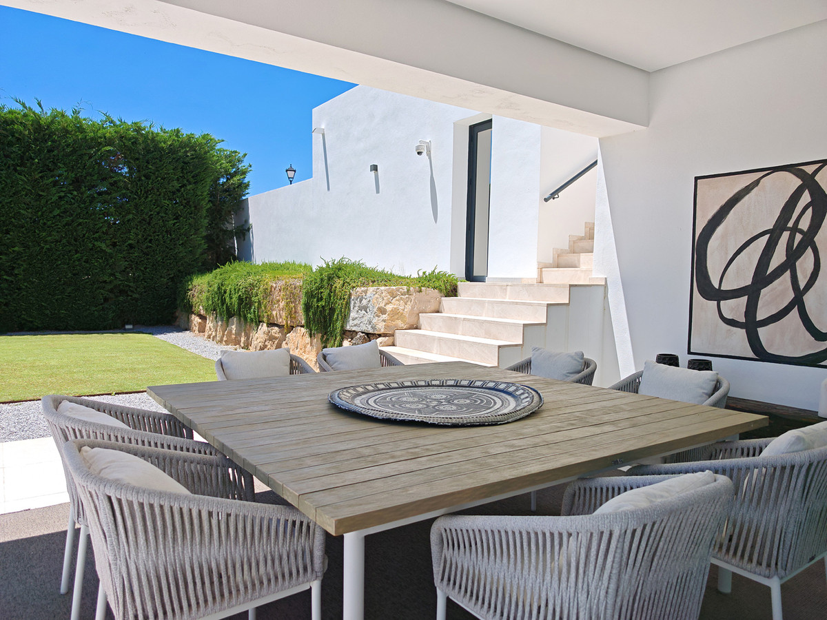 DP-12-R5375047-12 Villa for sale in Benahavís