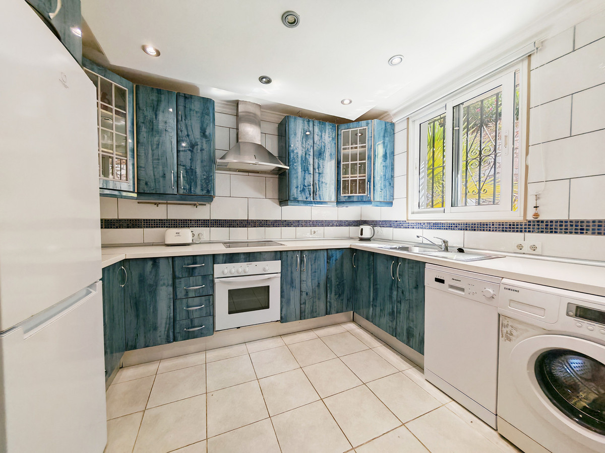 Townhouse for sale in Calahonda