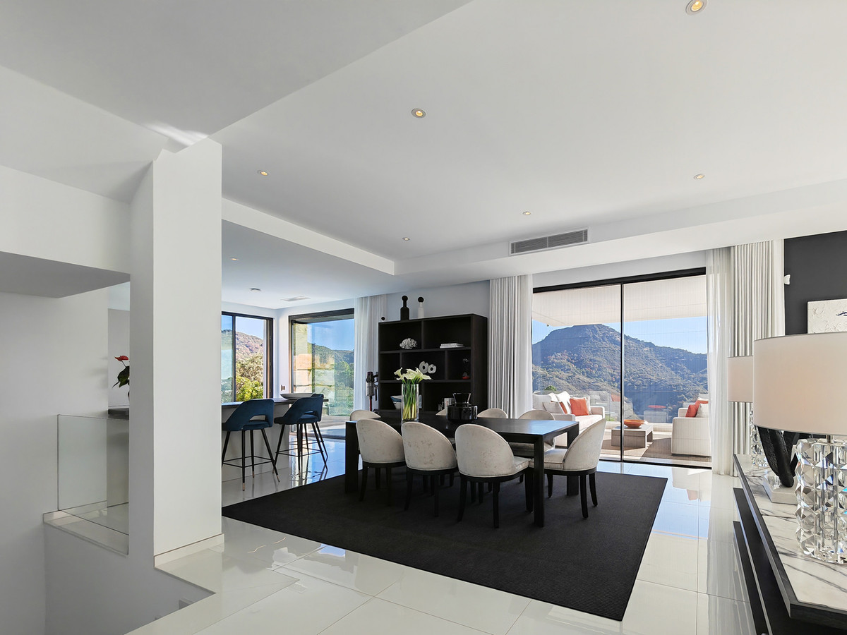 DP-12-R5375047-6 Villa for sale in Benahavís