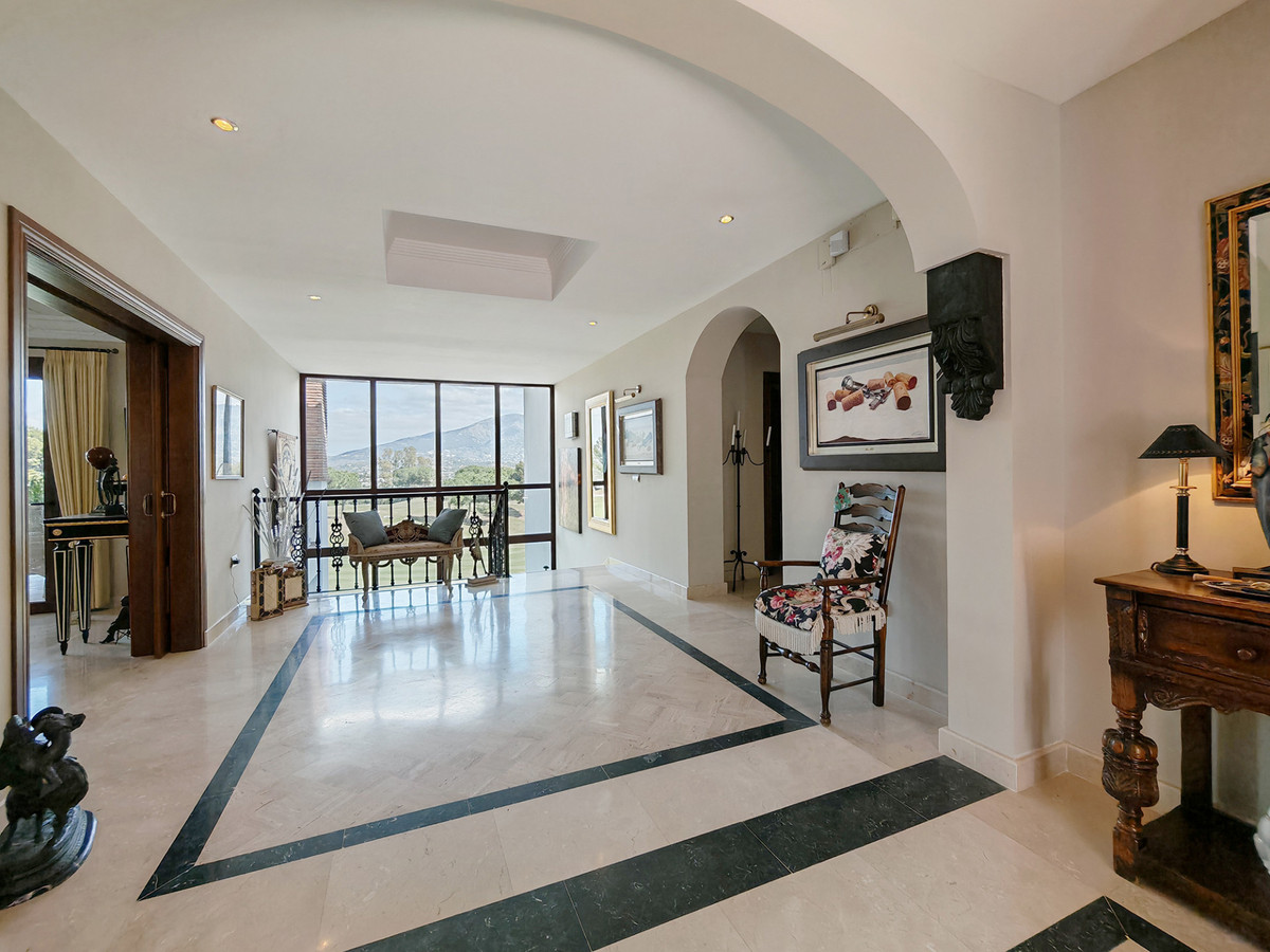 Villa for sale in La Cala Golf