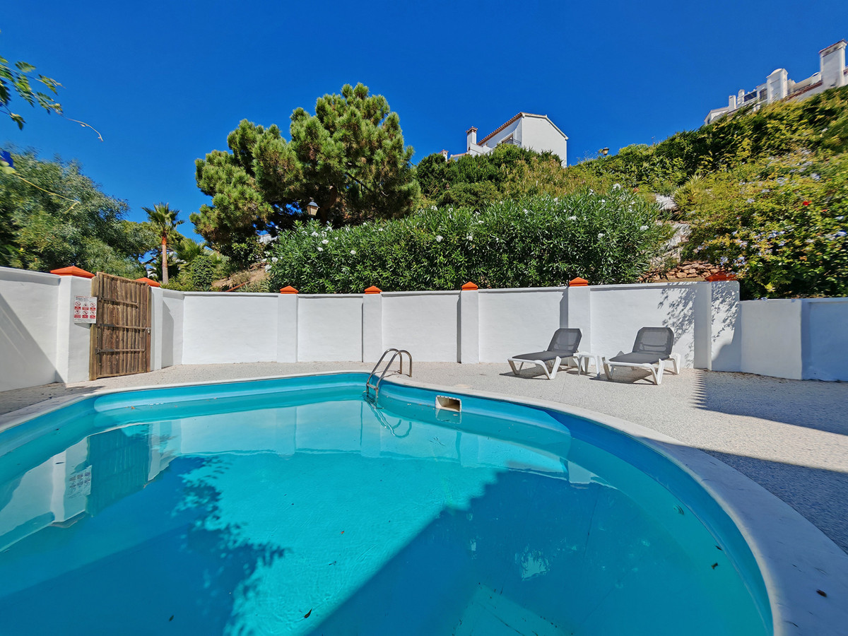 Townhouse for sale in Calahonda