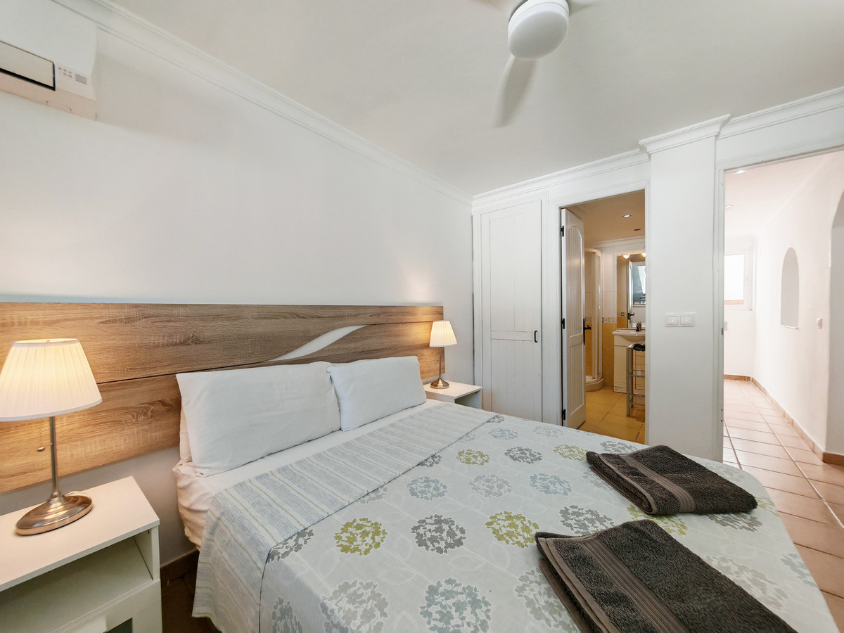 Townhouse for sale in Calahonda