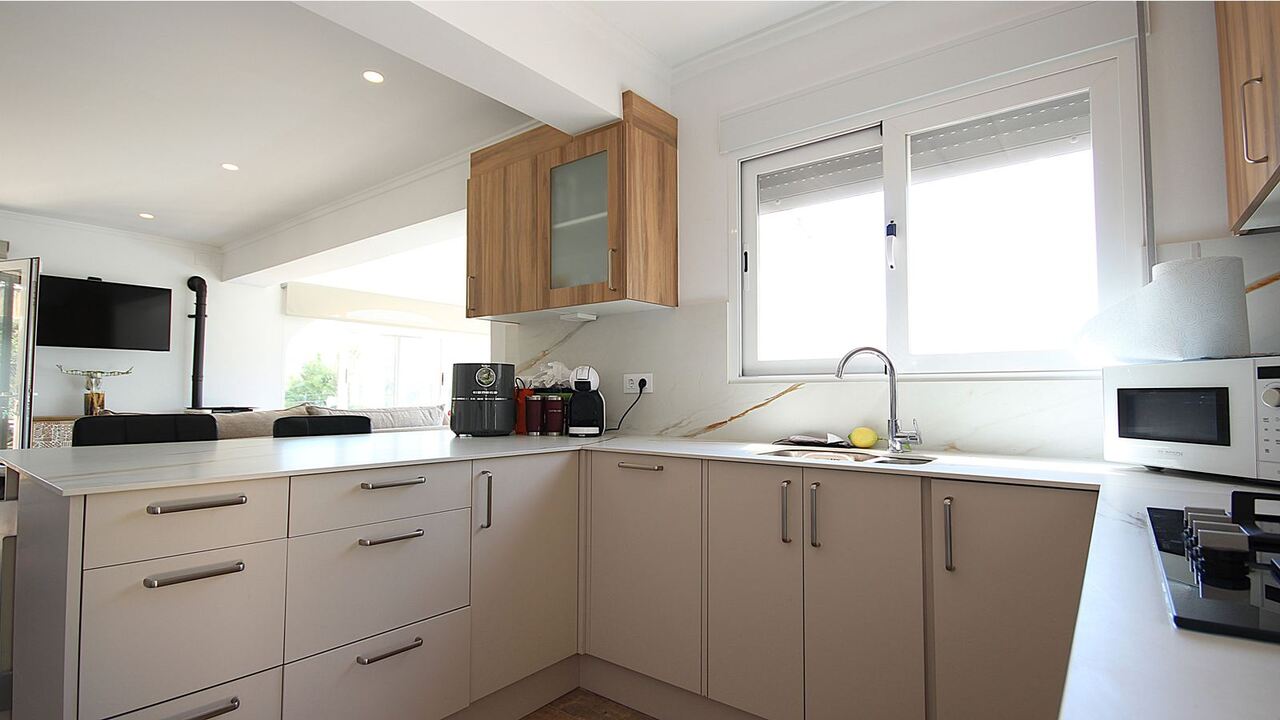 Villa for sale in Orba