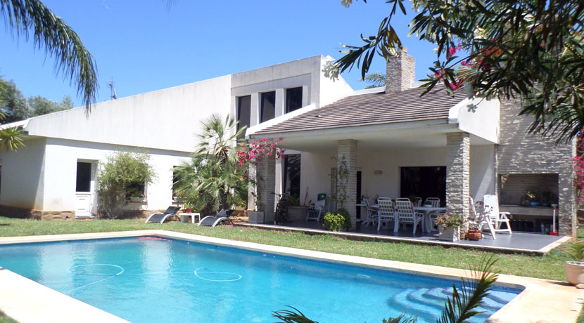 Villa for sale in Denia