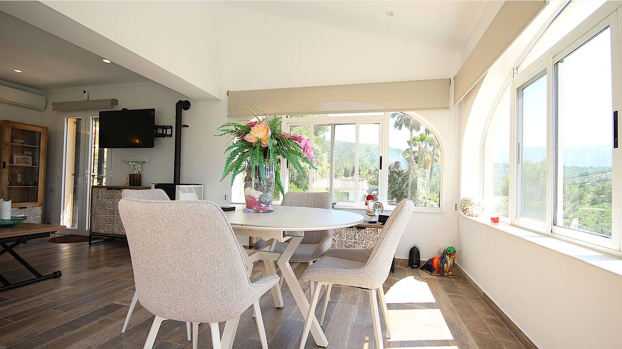 Villa for sale in Orba