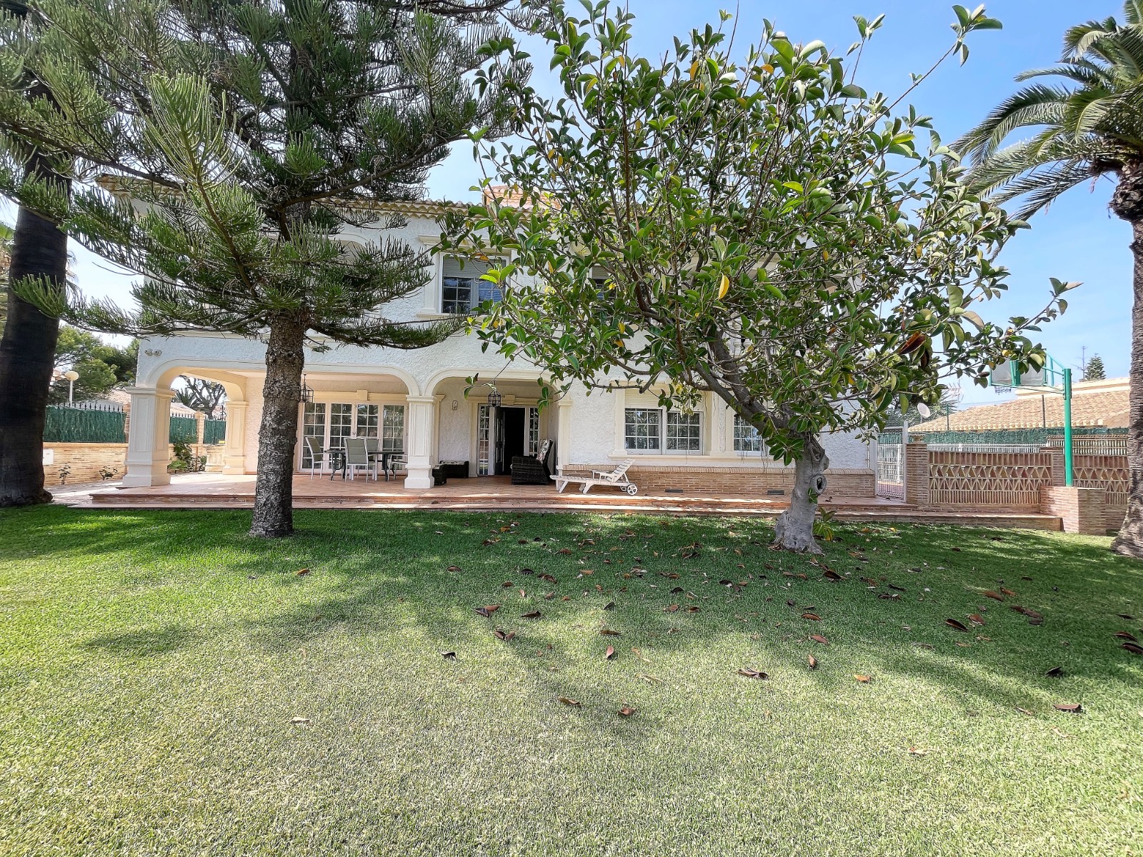Villa for sale in Orihuela Costa