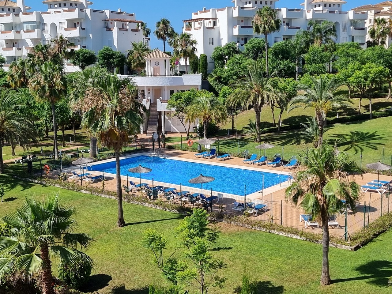 Apartment for sale in Estepona