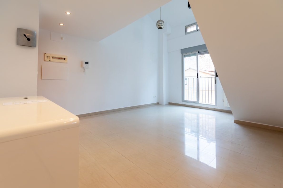 Duplex apartment close to sea for sale in Valencia city