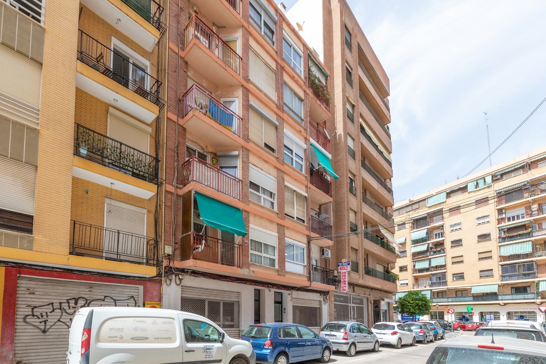 Renovated apartment for sale in Valencia City