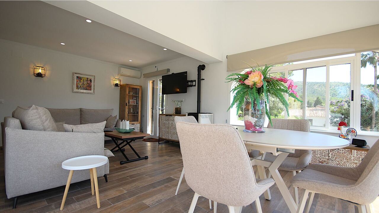 Villa for sale in Orba
