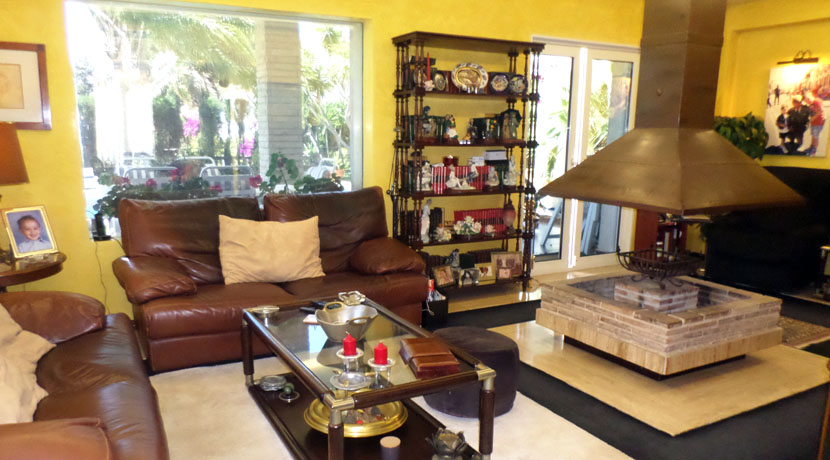 Villa for sale in Denia