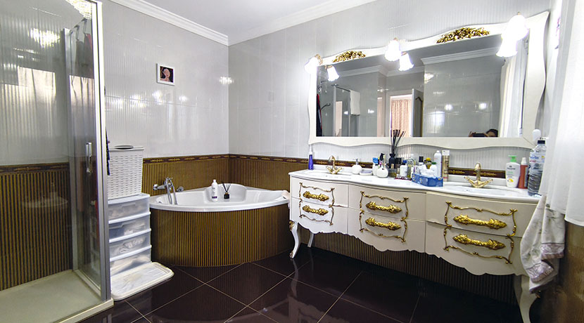Villa for sale in La Sella Golf Resort