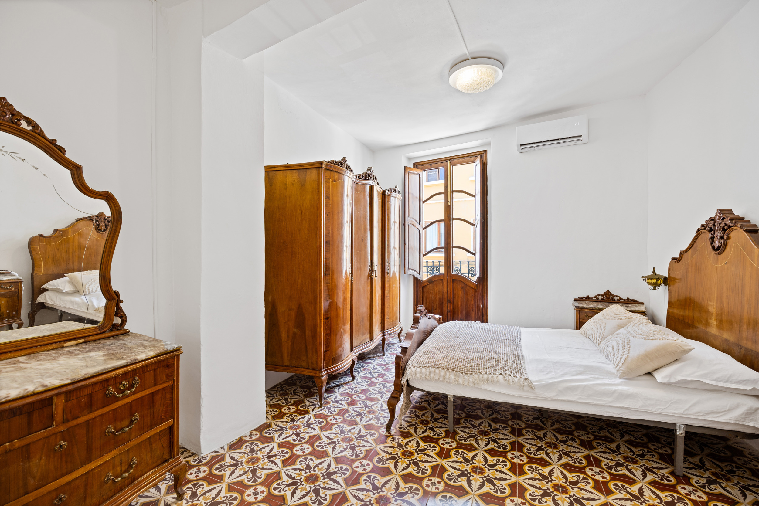 Town House for sale in Oliva