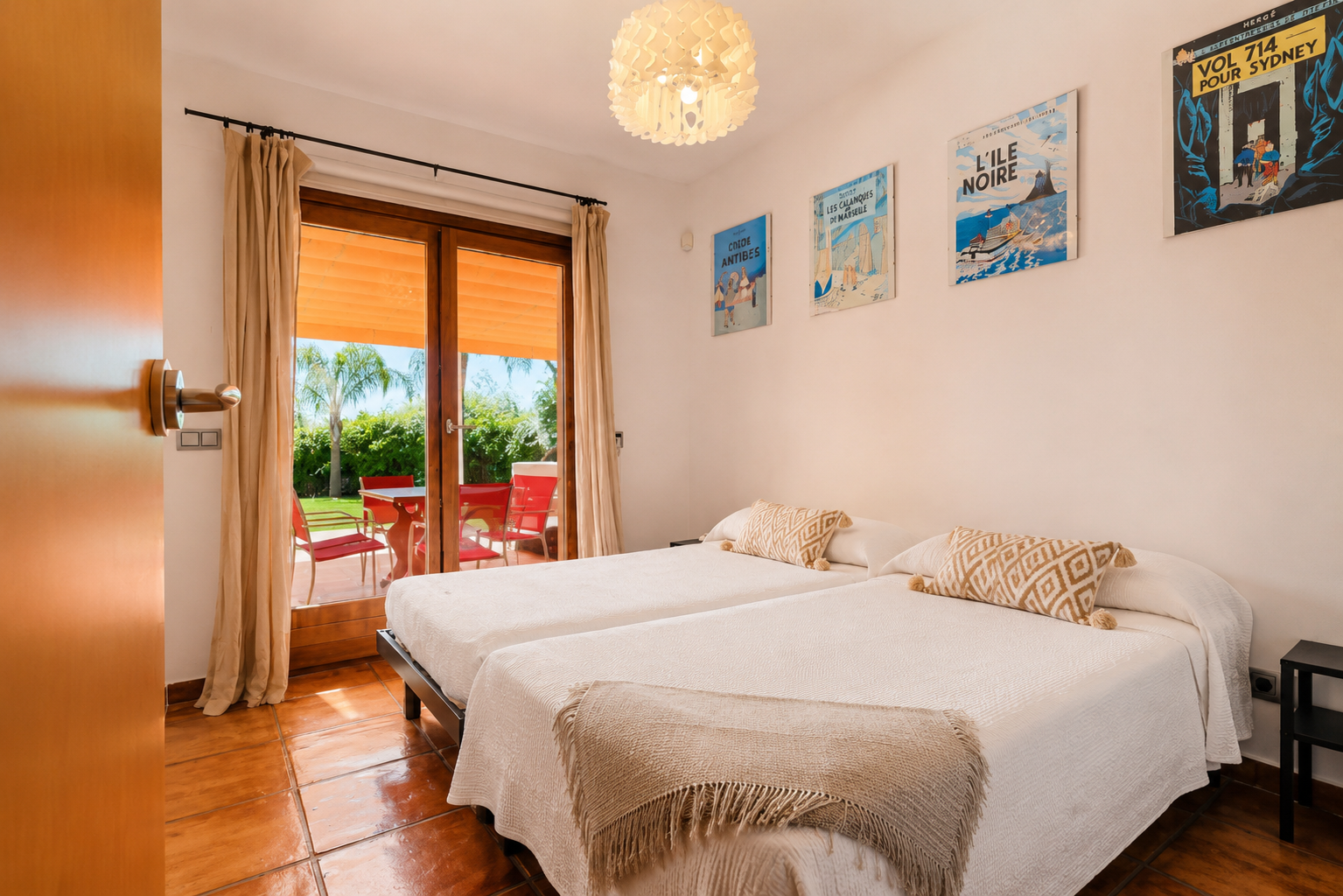 Villa for sale in Ondara