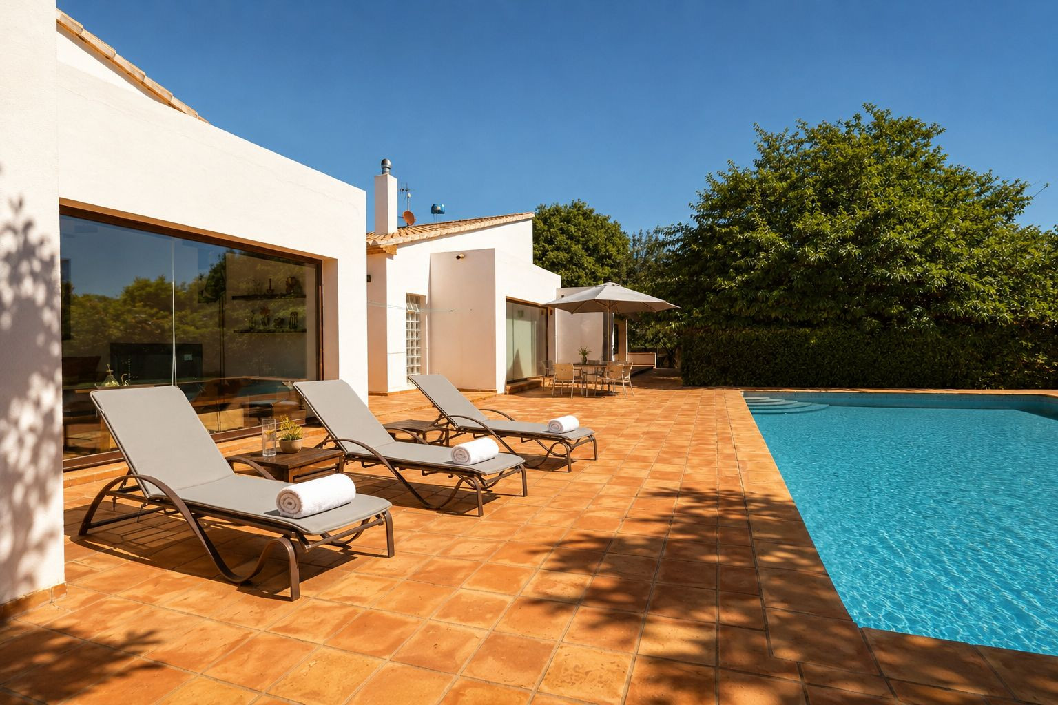 Villa for sale in Ondara