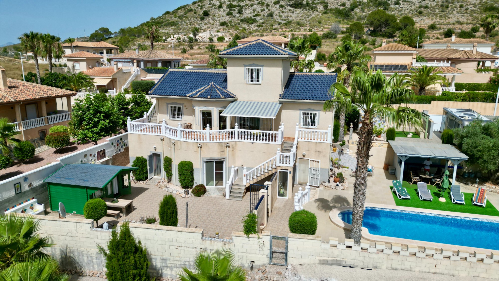Villa for sale in Hondón de las Nieves