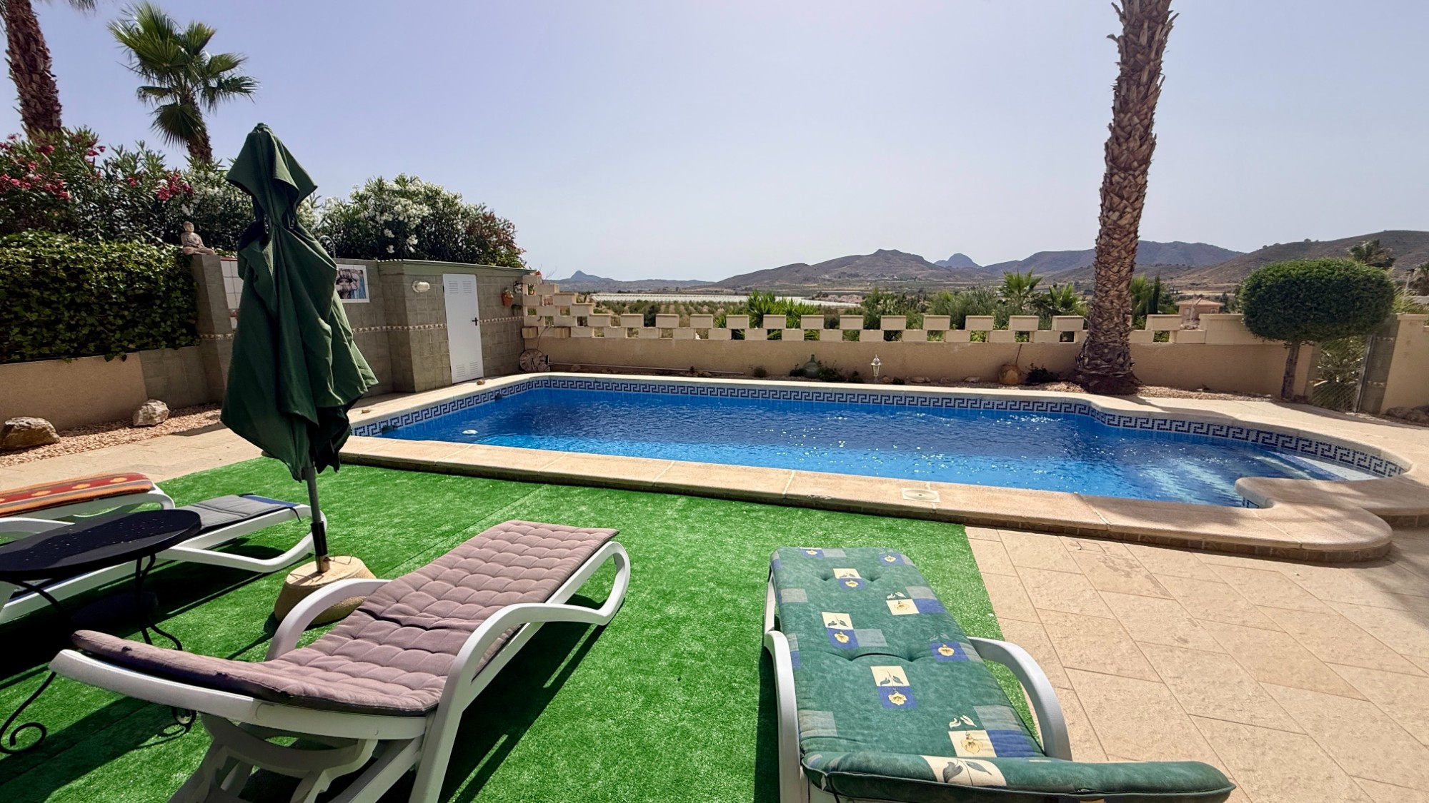 Villa for sale in Hondón de las Nieves
