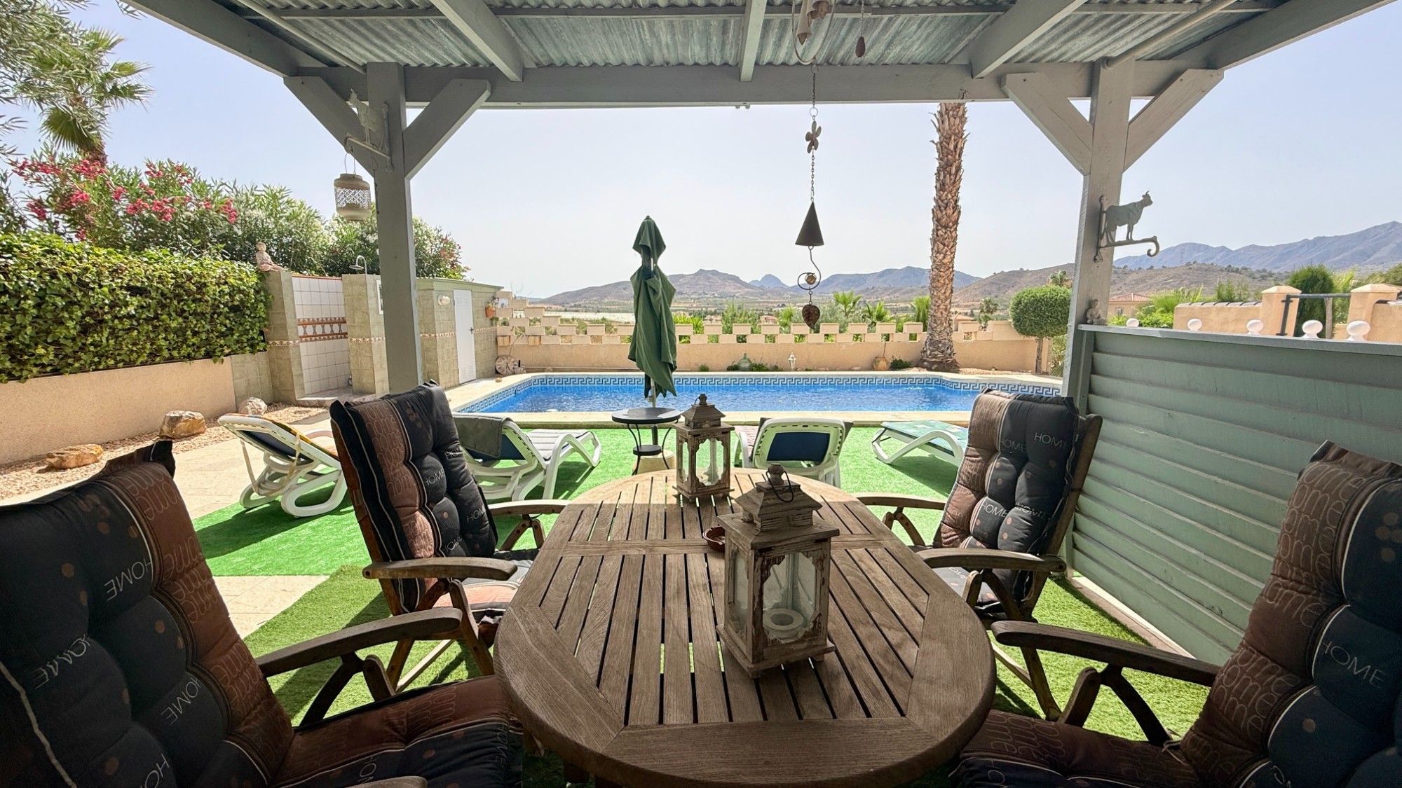 Villa for sale in Hondón de las Nieves