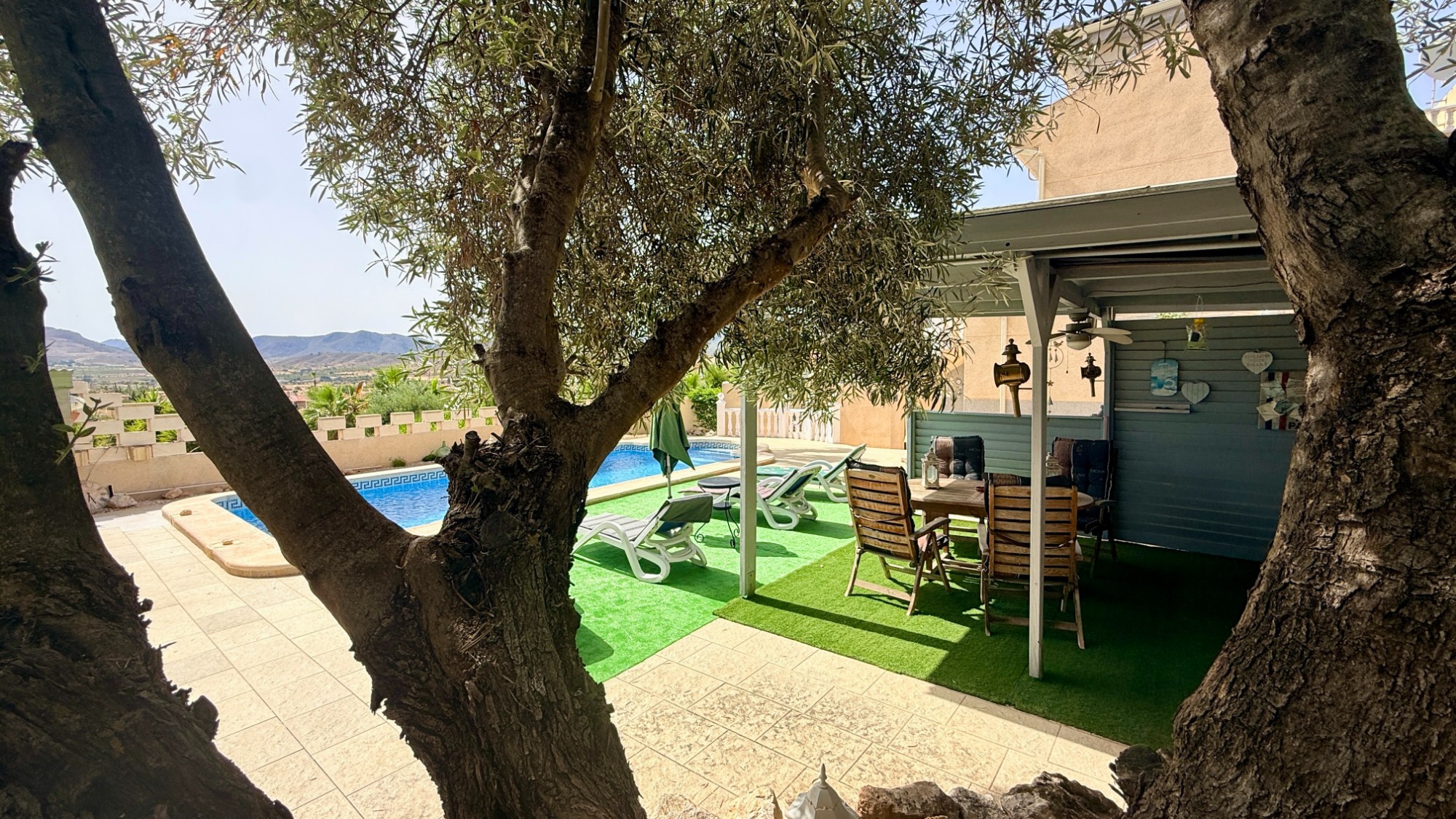 Villa for sale in Hondón de las Nieves