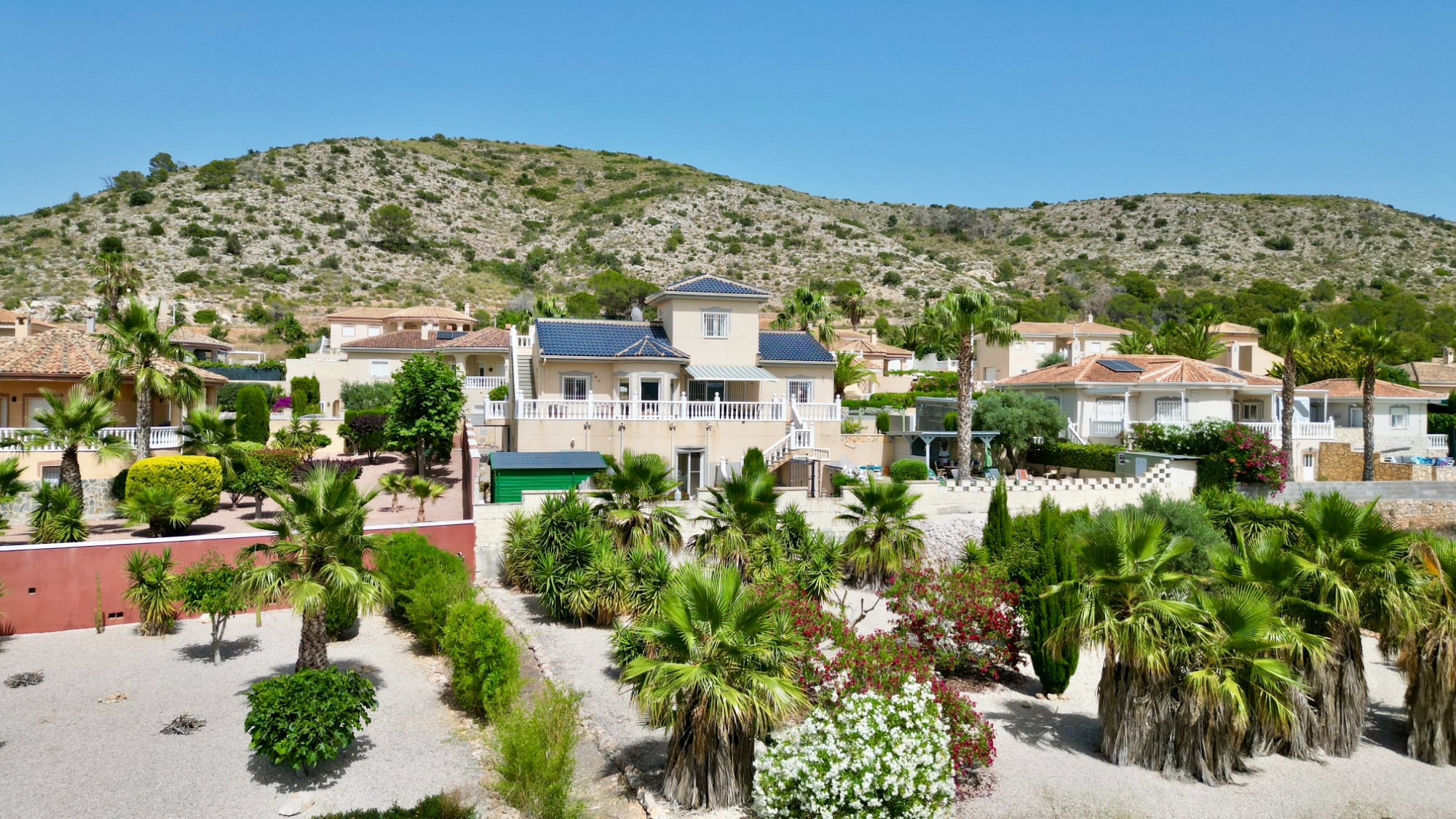 Villa for sale in Hondón de las Nieves