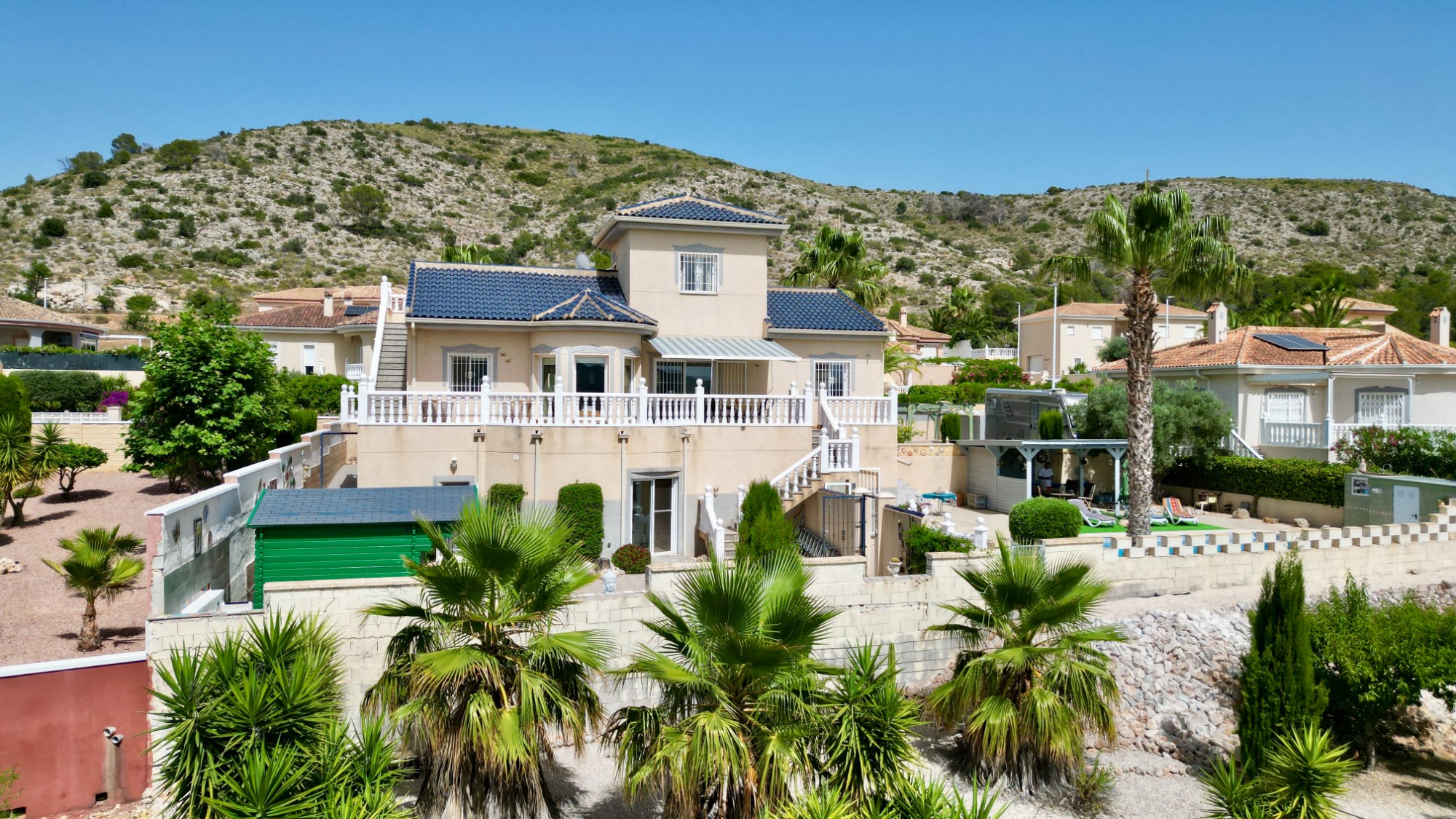 Villa for sale in Hondón de las Nieves