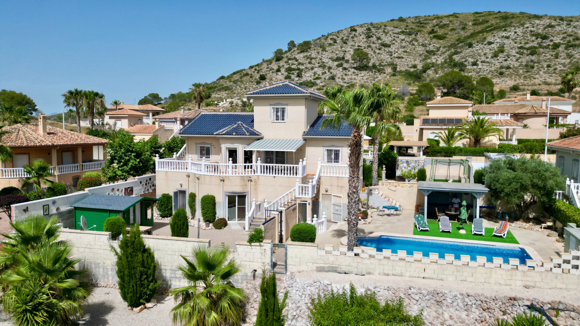 Villa for sale in Hondón de las Nieves