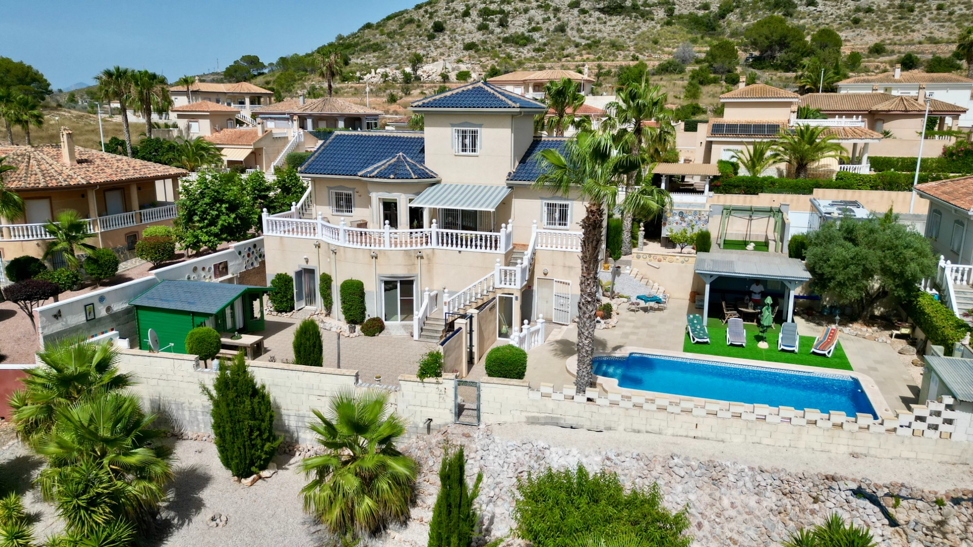 Villa for sale in Hondón de las Nieves