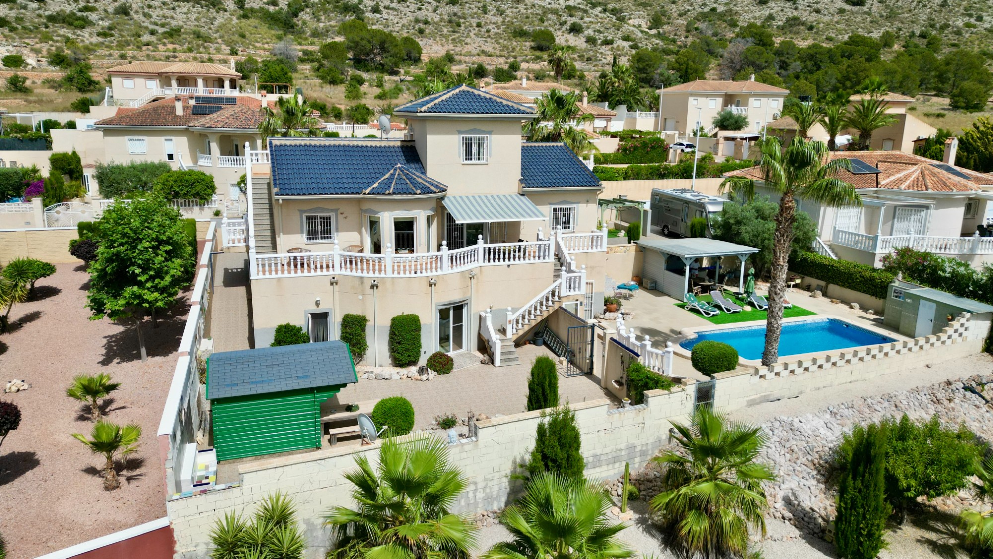 Villa for sale in Hondón de las Nieves
