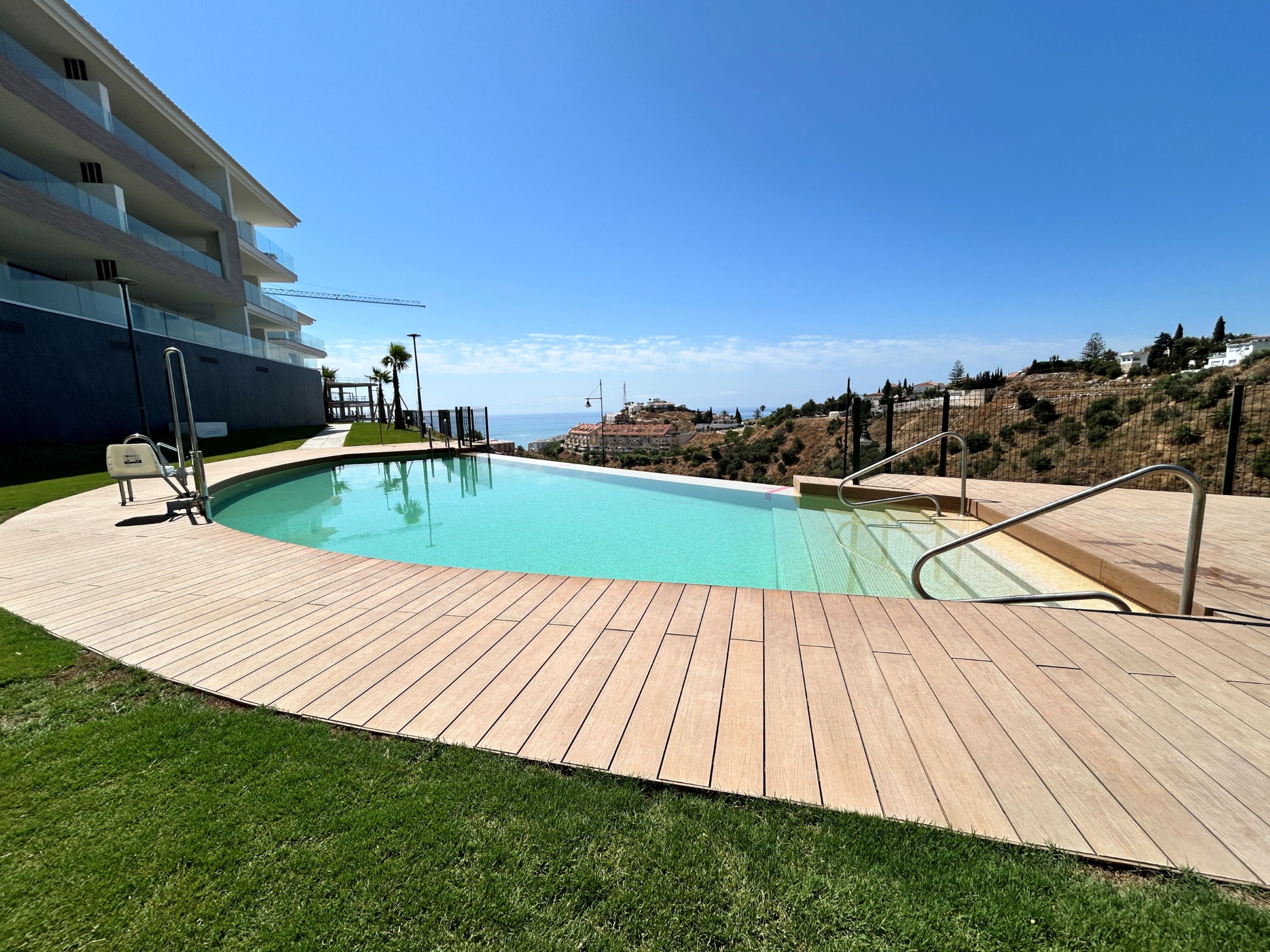 DP-100-55342689-01-21 New build Apartment for sale in Fuengirola