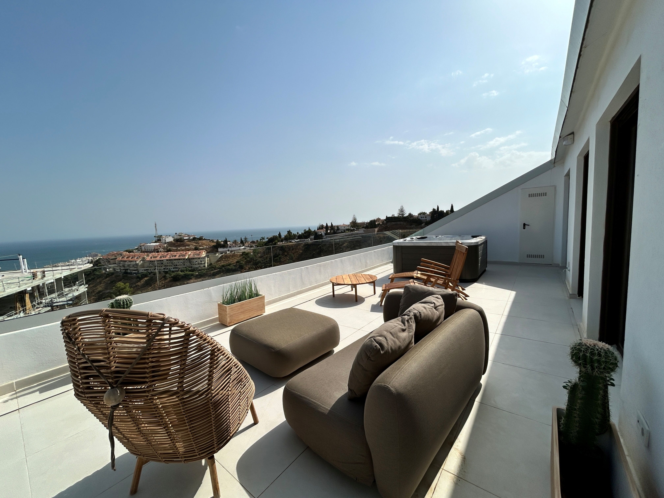 DP-100-55342689-01-8 New build Apartment for sale in Fuengirola