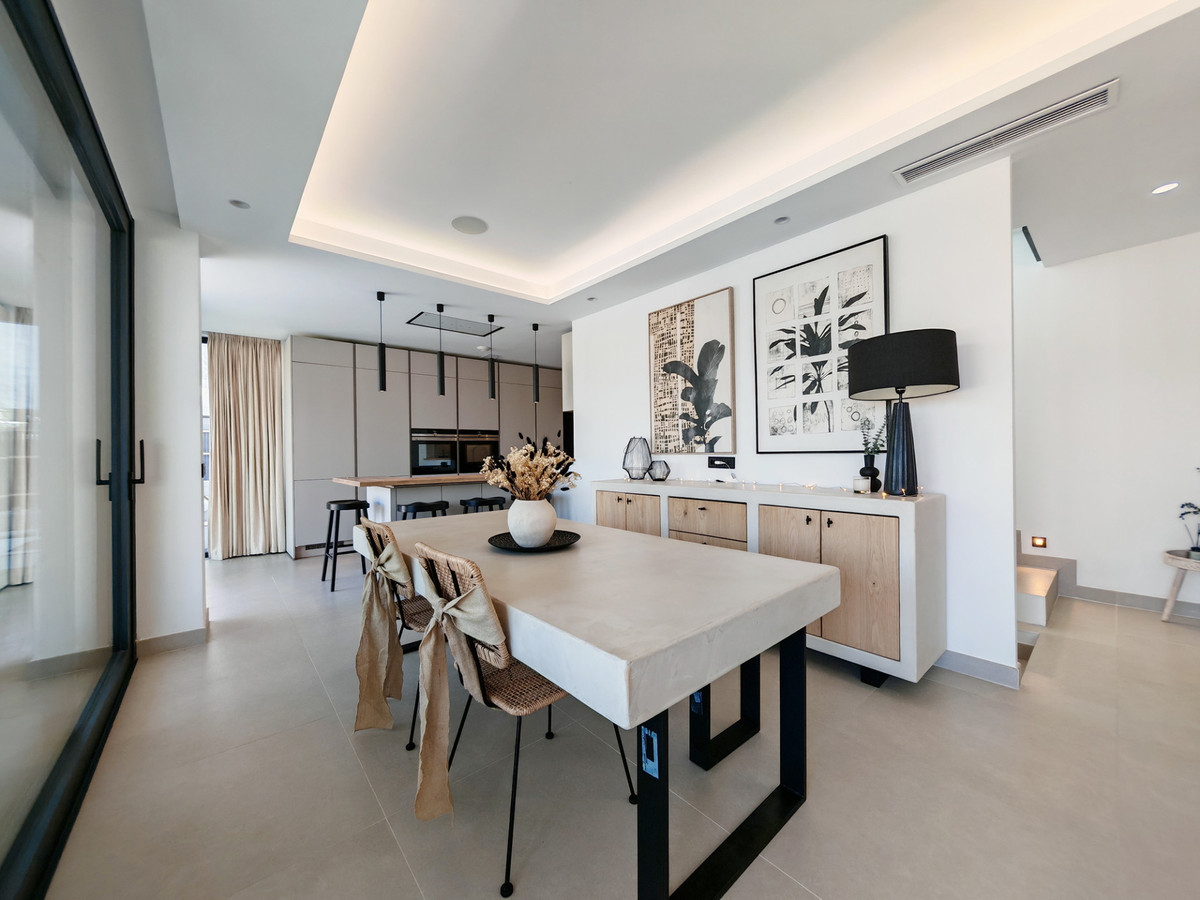 DP-12-R5134837-4 Villa for sale in Estepona
