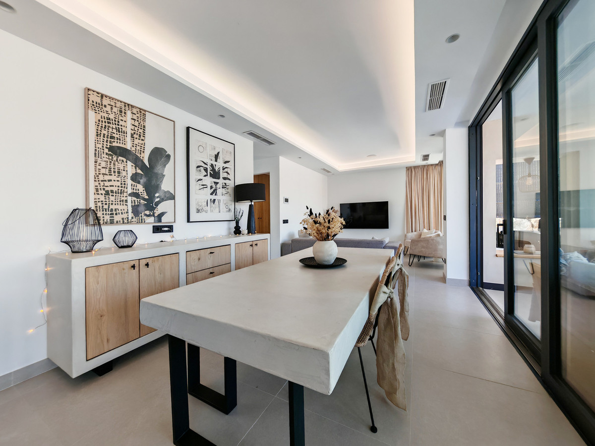DP-12-R5134837-7 Villa for sale in Estepona